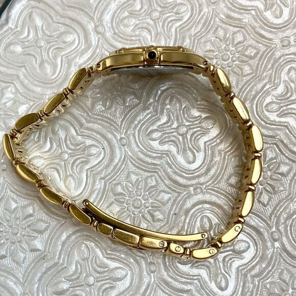 Movado Swiss Made "Olympian" 40 Diamond Bezel Dress Watch Roman Numerals - Picture 11 of 16